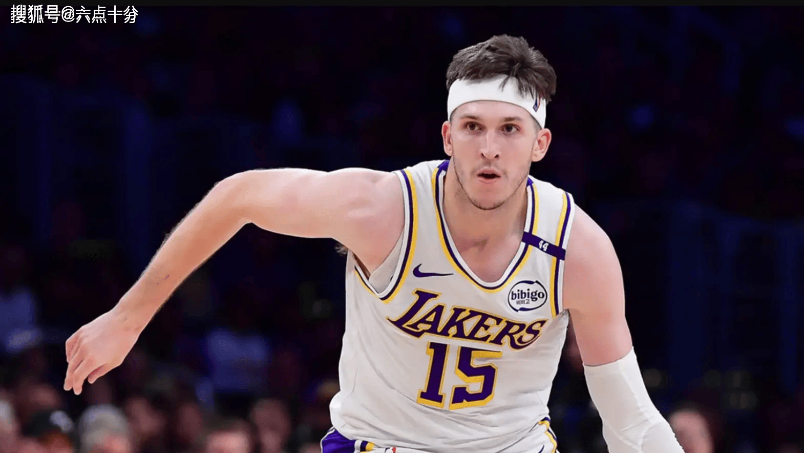 包含上海久事复出首秀备战CBA常规赛东契奇在DWG比赛中刷新纪录，洛杉矶湖人临场应变备战NBA季后赛瞬间刷屏的词条